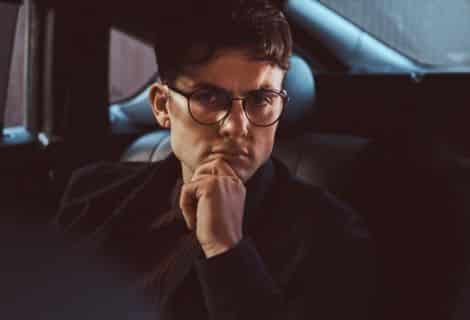 Andar com o IPVA atrasado gera multa? Descubra as consequências, multas, pontos na CNH e como regularizar seu veículo para evitar problemas no trânsito. Confira!