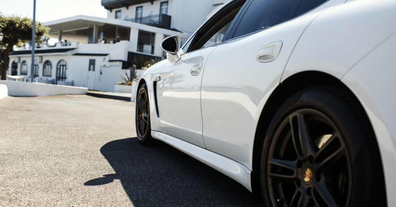 carro rebaixado dá multa: Descubra tudo sobre carros rebaixados e as multas que podem ser aplicadas. Aprenda como legalizar seu veículo, evitando infrações, retenção e garantindo a segurança no trânsito. Leia agora e entenda a legislação vigente.