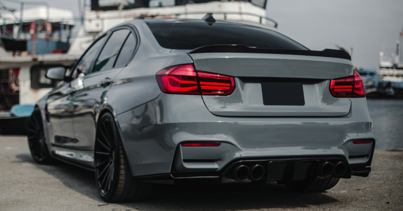 Adesivo anti radar funciona? Descubra a verdade sobre eficácia, legalidade e riscos desse produto e veja alternativas seguras para evitar multas.