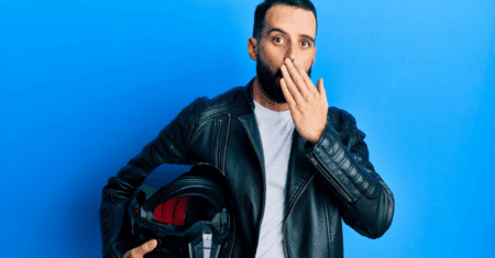 Quem perdeu a CNH precisa refazer autoescola?